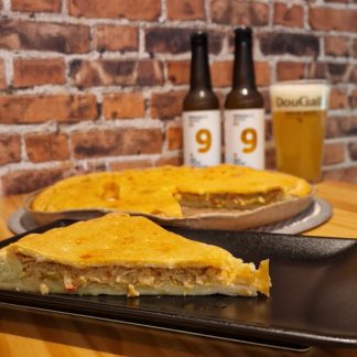 Combo Maridaje Gallego de Atún:<br>Empanada Artesana + 2 Cervezas Artesanales